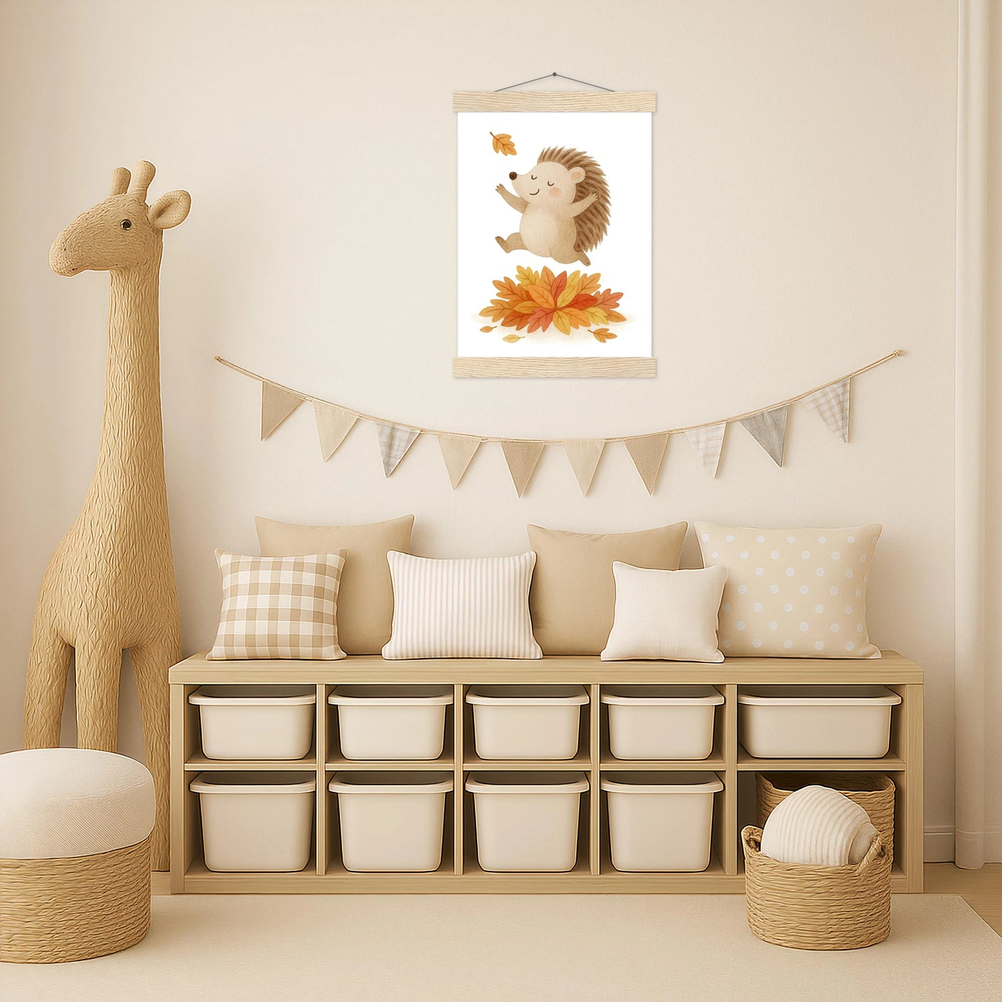 Iggi der Igel - Motiv: "Laub" Poster mit Leisten von tinylearner