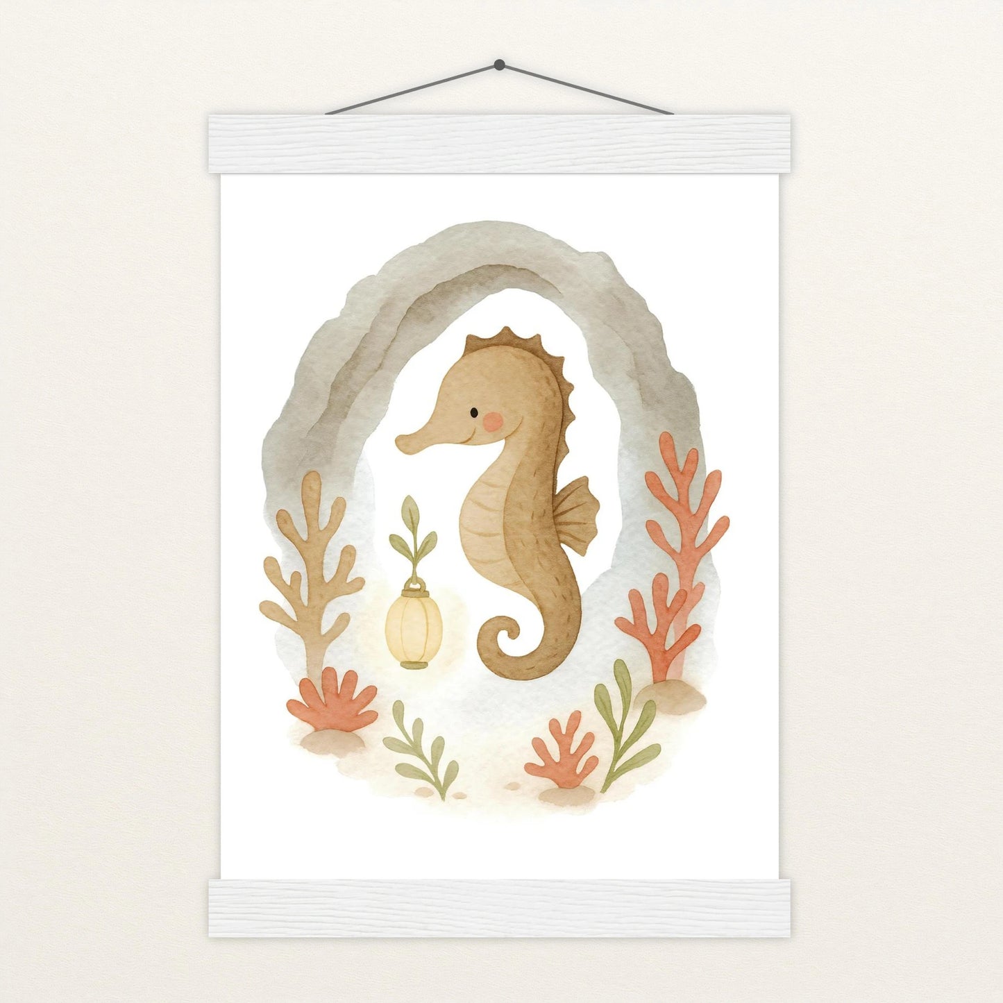 Suri das Seepferdchen - Motiv: "Höhle" Poster mit Leisten von tinylearner