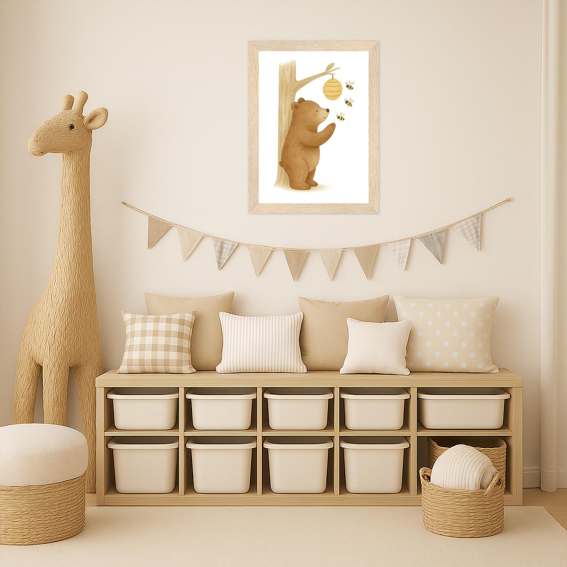 Balu der Bär - Motiv: "Bienenstock" Poster mit Holzrahmen von tinylearner