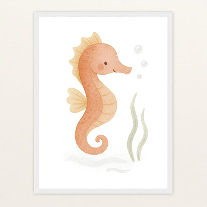 Suri das Seepferdchen Poster mit Holzrahmen von tinylearner