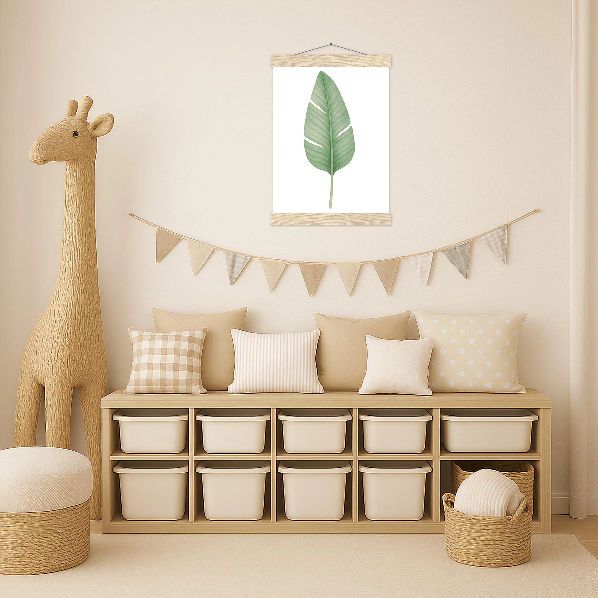 Strelitzien-Blatt Poster mit Leisten von tinylearner