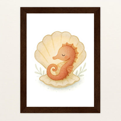 Suri das Seepferdchen - Motiv: "Muschel" Poster mit Holzrahmen von tinylearner