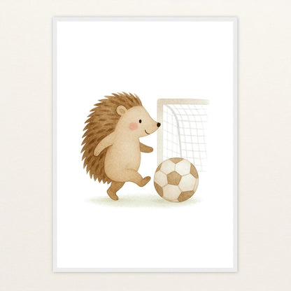 Iggi der Igel - Motiv: "Fußball" Poster mit Holzrahmen von tinylearner
